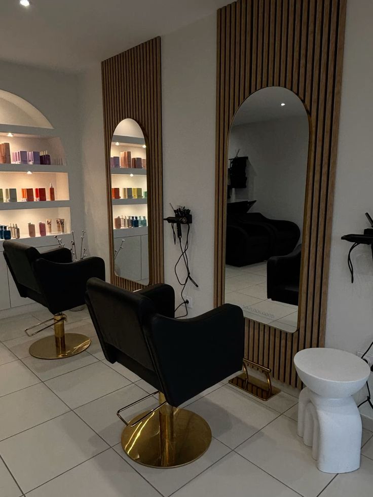 Aurra Luxury Salon Interior